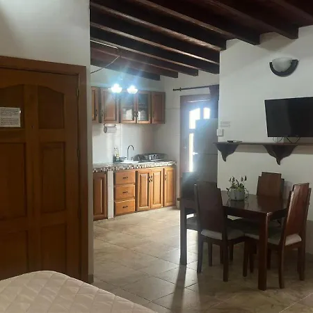 Decor Inn